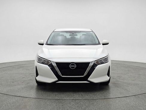 Used 2025 Nissan Sentra SV FWD image 2