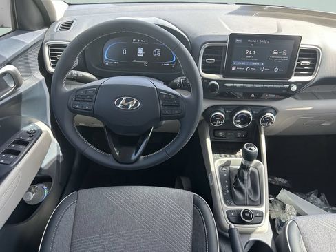 New 2026 Hyundai Venue SEL FWD image 16
