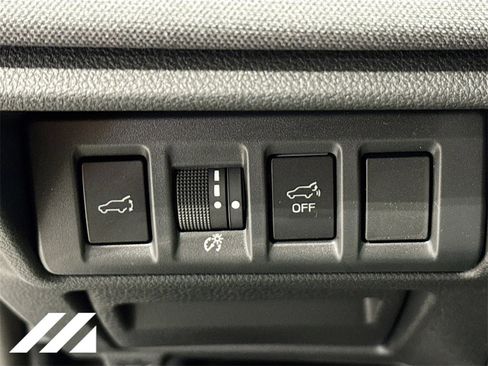 Certified 2025 Subaru Outback Premium image 10