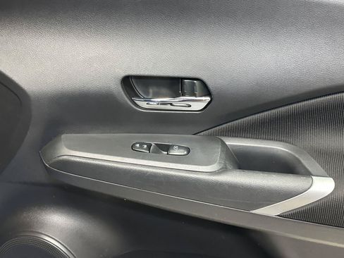 Used 2021 Nissan Kicks SV FWD image 37
