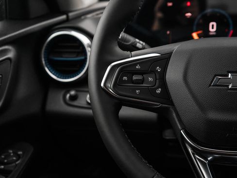 New 2026 Chevrolet Trax LT w/ Driver Confidence Package FWD image 19