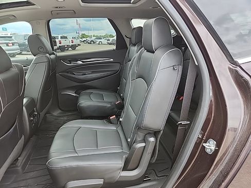 Used 2020 Buick Enclave Avenir w/ Avenir Technology Package AWD/4WD image 40