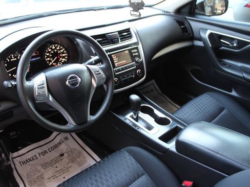 Used 2017 Nissan Altima 2.5 S w/ Power Driver Seat Package FWD image 16