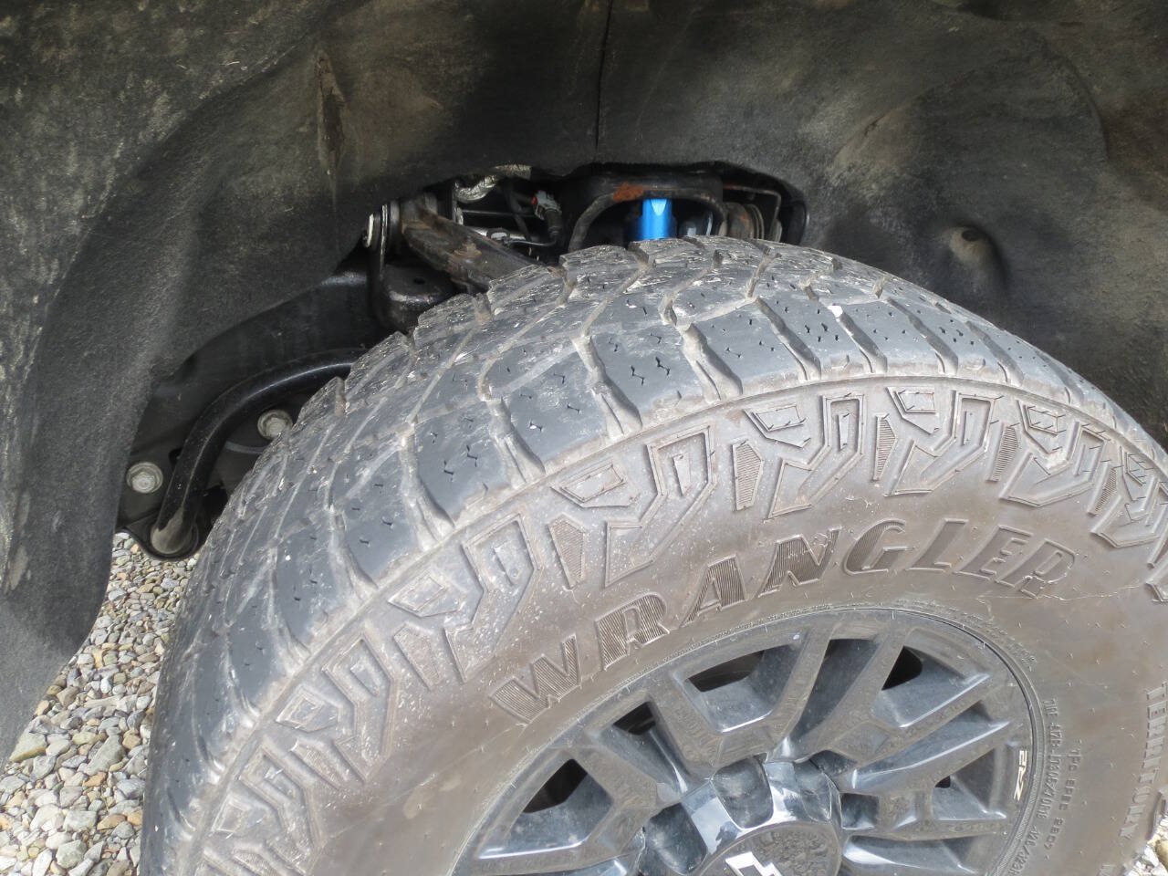Used 2024 Chevrolet Silverado 2500 ZR2 w/ Snow Plow Prep/Camper Package AWD/4WD image 11