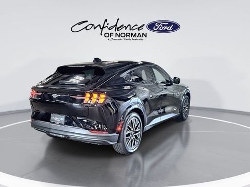 Used 2025 Ford Mustang Mach-E Premium RWD image 8