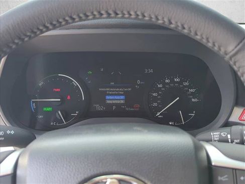 New 2026 Toyota Sienna XLE FWD image 19