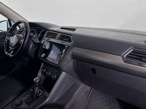 Used 2019 Volkswagen Tiguan SE w/ 3rd Row Seat Package AWD/4WD image 29
