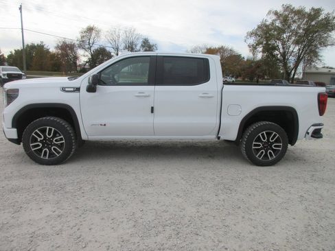 New 2026 GMC Sierra 1500 AT4 image 7