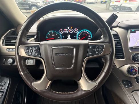 Used 2018 GMC Yukon Denali w/ Denali Ultimate Package AWD/4WD image 22