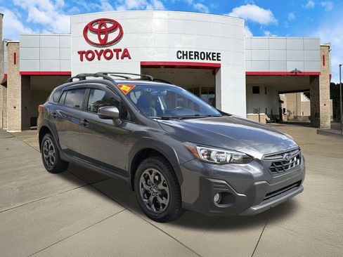 Used 2022 Subaru Crosstrek 2.5i Sport w/ Moonroof Package image 3