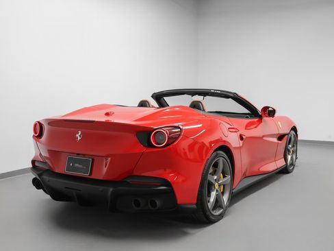 Used 2022 Ferrari Portofino M image 31