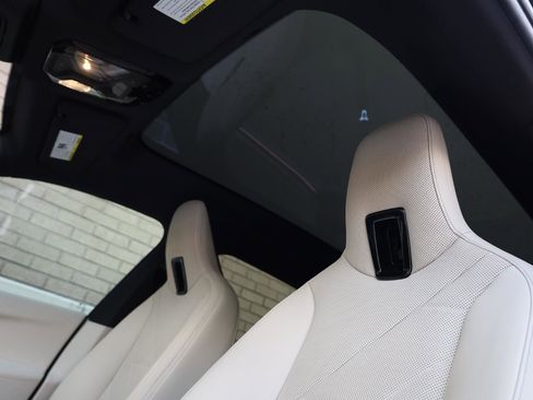 Used 2023 BMW iX xDrive50 w/ Ultimate Package 2 AWD/4WD image 13