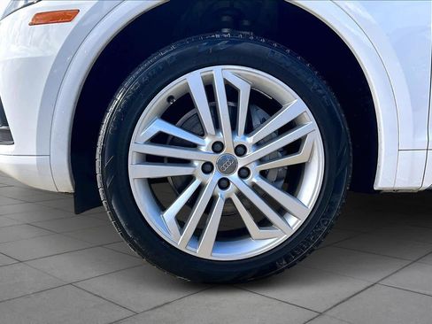 Used 2019 Audi Q5 2.0T Premium Plus w/ Premium Plus Package image 10