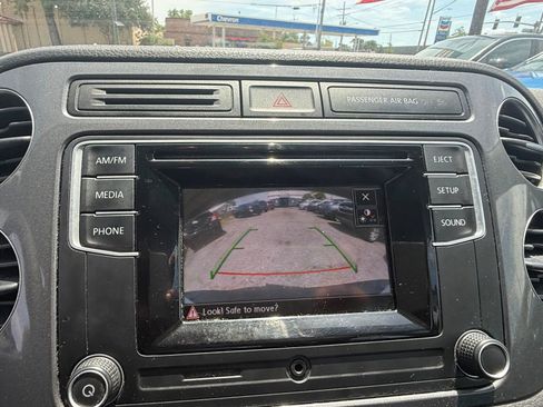 Used 2016 Volkswagen Tiguan S FWD image 13