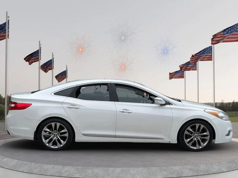 Used 2013 Hyundai Azera w/ Technology Pkg FWD image 4