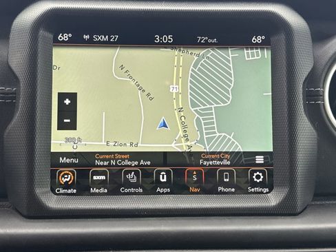 Used 2023 Jeep Wrangler Unlimited Sahara w/ Cold Weather Group AWD/4WD image 8