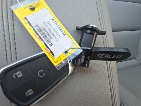 Used 2020 Cadillac XT4 Luxury FWD image 26