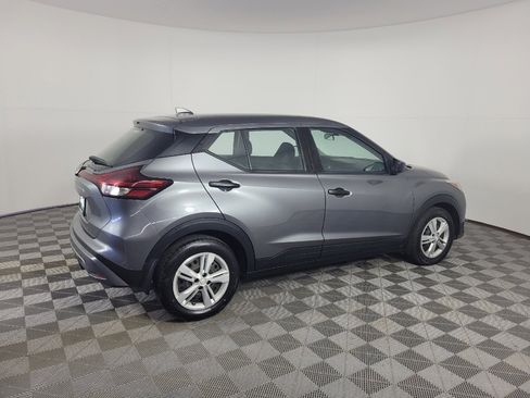 Used 2021 Nissan Kicks S FWD image 10