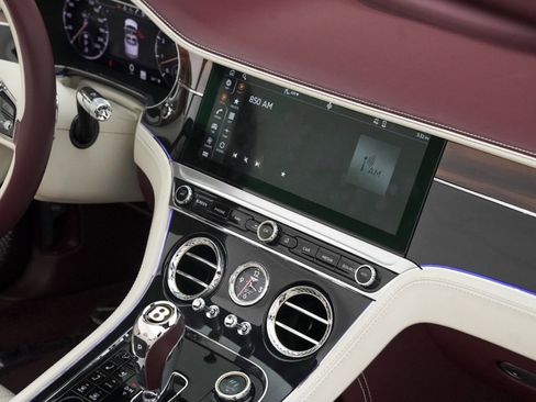 Used 2020 Bentley Continental GT image 62