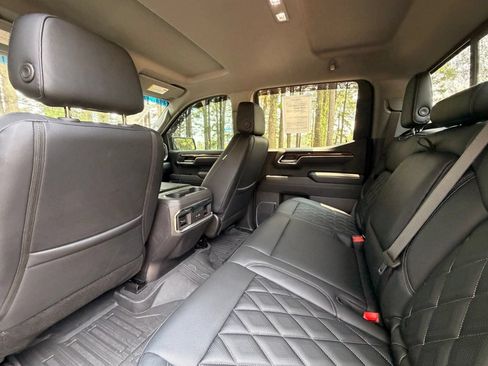 Used 2025 GMC Sierra 1500 Elevation w/ Preferred Package AWD/4WD image 15