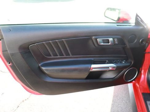 Used 2022 Ford Mustang Premium image 10