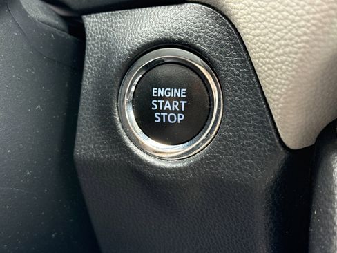 Used 2020 Toyota RAV4 XLE w/ XLE Grade Weather Package FWD image 32