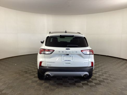 Used 2020 Ford Escape Titanium w/ Titanium Premium Package 2.0 AWD/4WD image 3