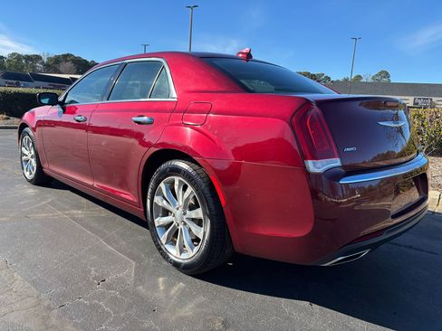 Used 2019 Chrysler 300 Limited image 7