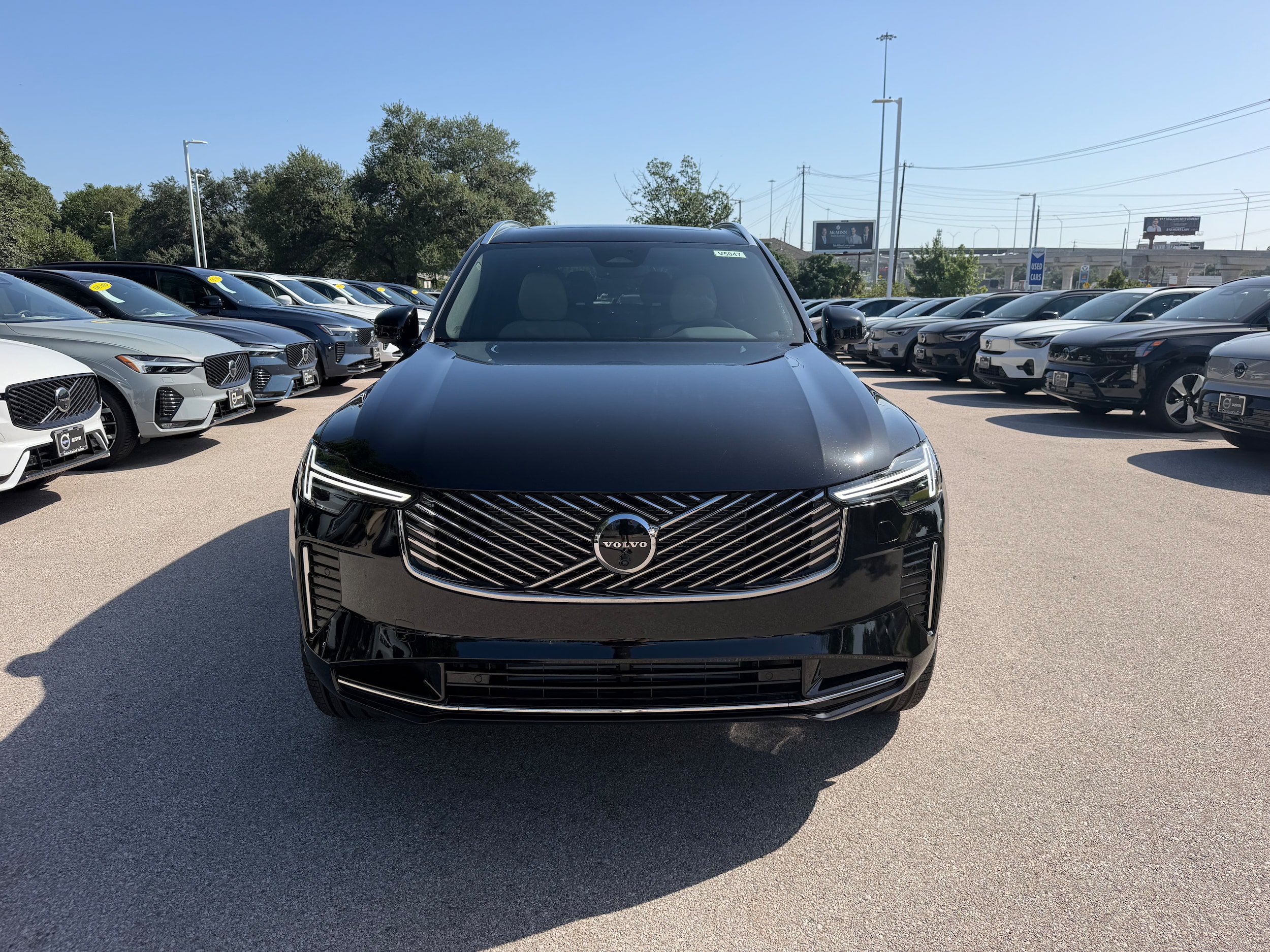 New 2026 Volvo XC90 T8 Plus w/ Protection Package AWD/4WD image 6