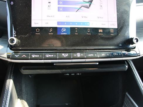 Used 2024 Jeep Wagoneer L Series II w/ Flexible Seating Group image 50