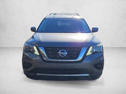 Used 2018 Nissan Pathfinder S image 2