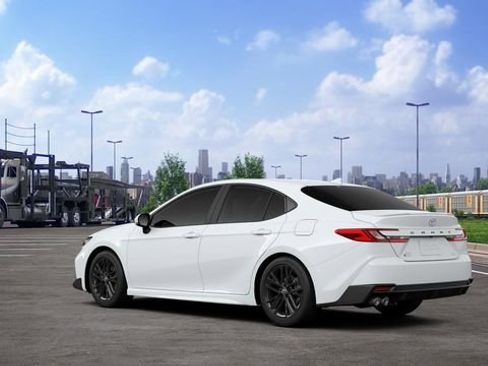 New 2026 Toyota Camry SE image 6