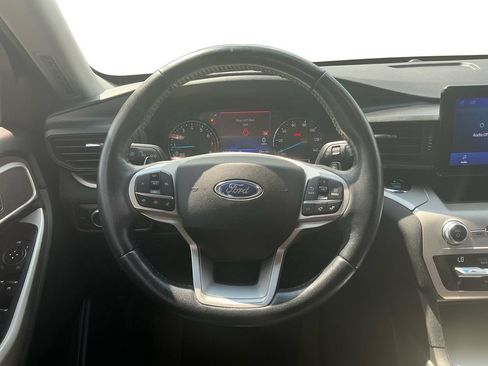 Certified 2020 Ford Explorer XLT RWD image 18