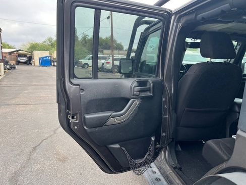 Used 2014 Jeep Wrangler Unlimited Sport w/ Quick Order Package 24S AWD/4WD image 14