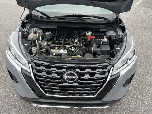 Used 2023 Nissan Kicks SV image 27