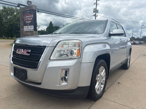 Used 2014 GMC Terrain SLE FWD image 1