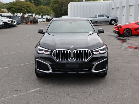 Used 2022 BMW X6 xDrive40i w/ Premium Package AWD/4WD image 3