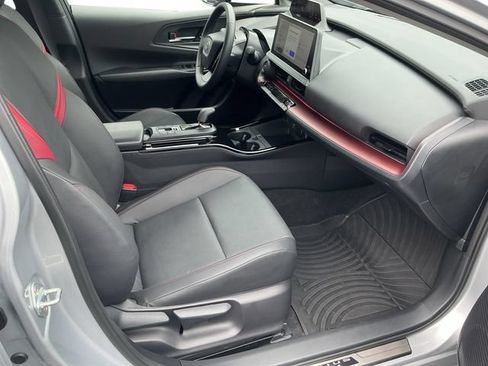 Certified 2024 Toyota Prius Prime Premium FWD image 12