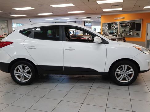 Used 2013 Hyundai Tucson GLS FWD image 12