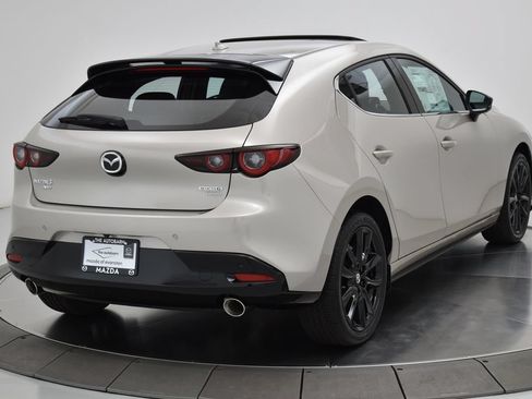 New 2026 MAZDA MAZDA3 Hatchback w/Premium Plus Pkg AWD/4WD image 22