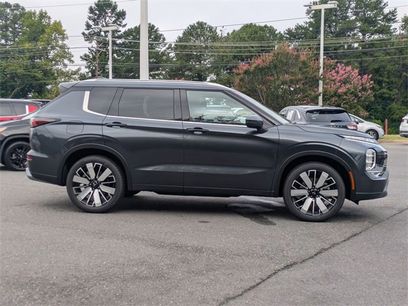 New 2025 Mitsubishi Outlander SEL