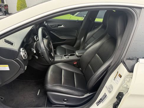 Used 2014 Mercedes-Benz CLA 250 4MATIC image 11