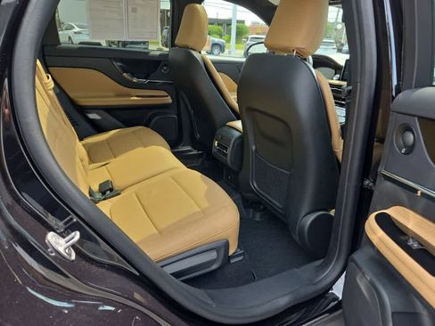 Used 2022 Lincoln Corsair Reserve w/ Equipment Group 201A AWD/4WD image 15