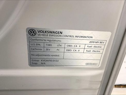 Used 2019 Volkswagen e-Golf SE w/ Driver Assistance Package image 30