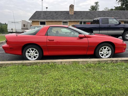Used 2000 Chevrolet Camaro LT RWD image 10