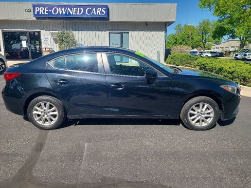 Used 2016 MAZDA MAZDA3 i Sport w/ Preferred Equipment Package FWD image 5