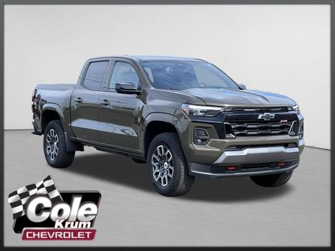 Used 2023 Chevrolet Colorado Z71 w/ Z71 Convenience Package 2 AWD/4WD image 1