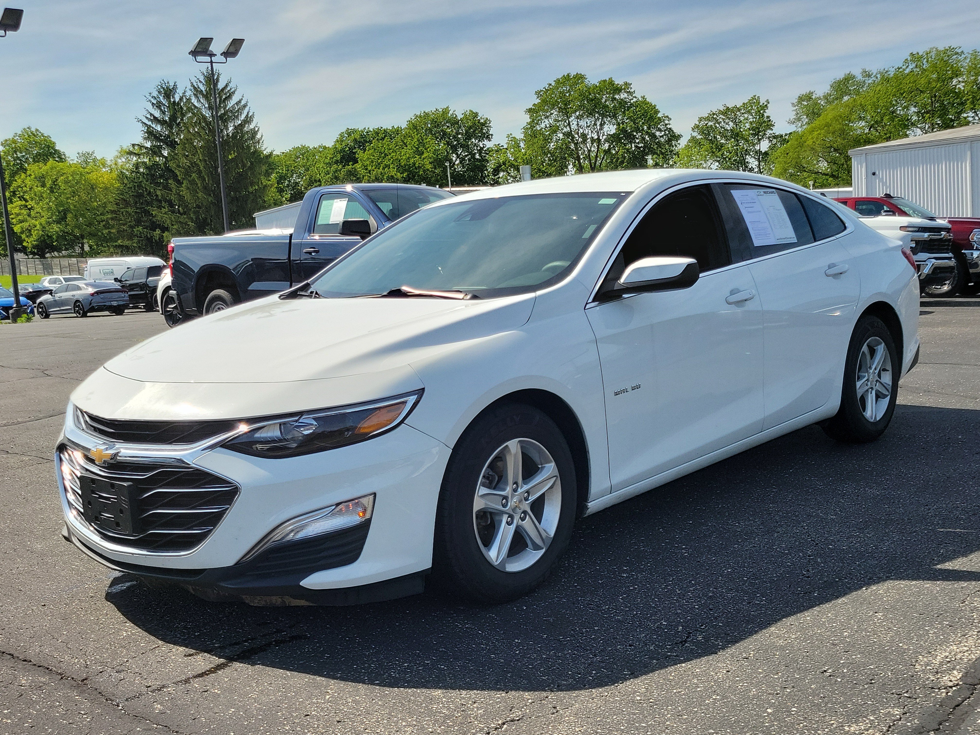 Used 2024 Chevrolet Malibu LS FWD image 2