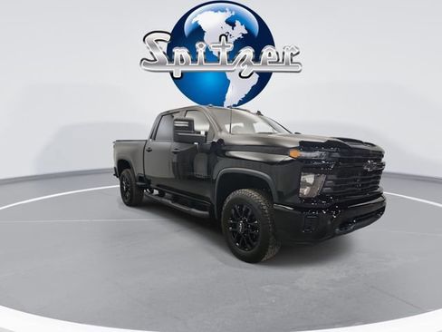 Used 2026 Chevrolet Silverado 2500 Custom w/ Custom Value Package AWD/4WD image 2