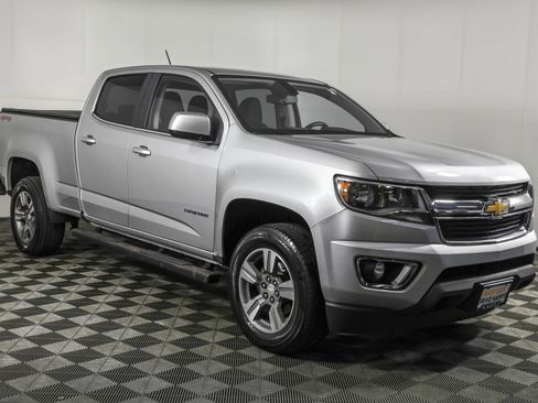Used 2015 Chevrolet Colorado LT w/ LT Convenience Package AWD/4WD image 11
